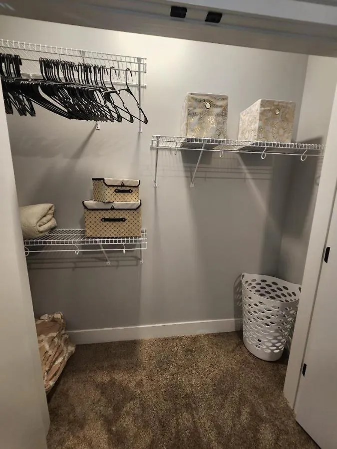 The Creamstone Apartment Columbus